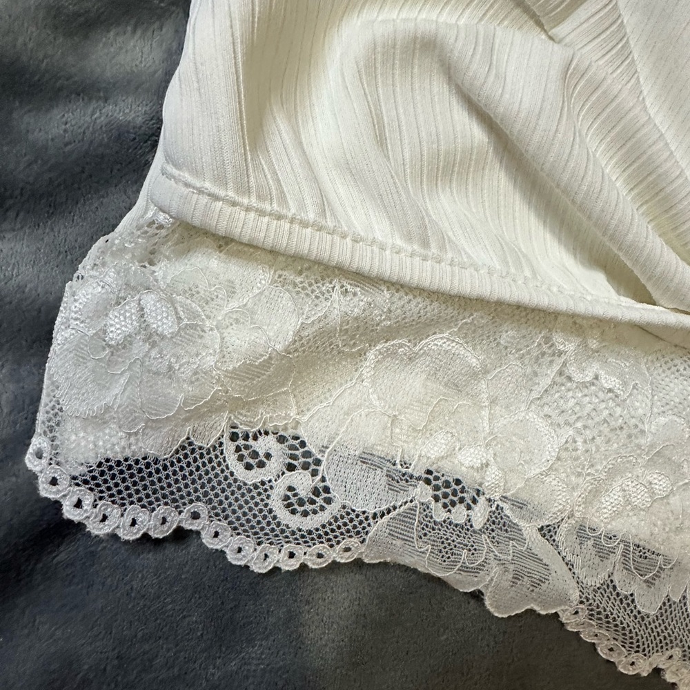 size S, white, shein crop top bundle